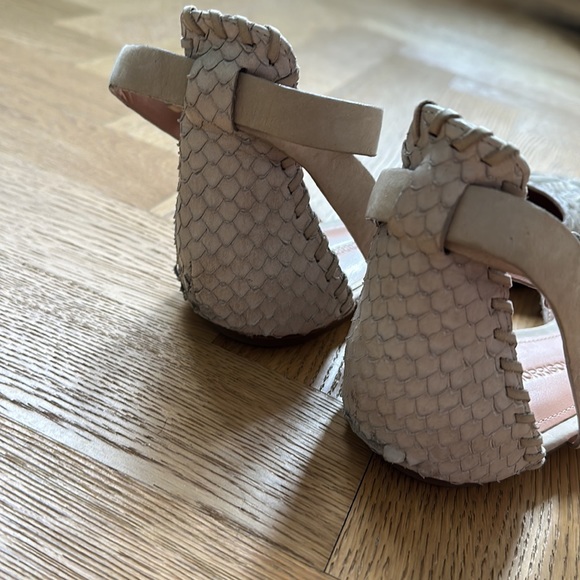 Sigersion Morrison nude leather flats with ankle strap, size 8.5 - Picture 3 of 7